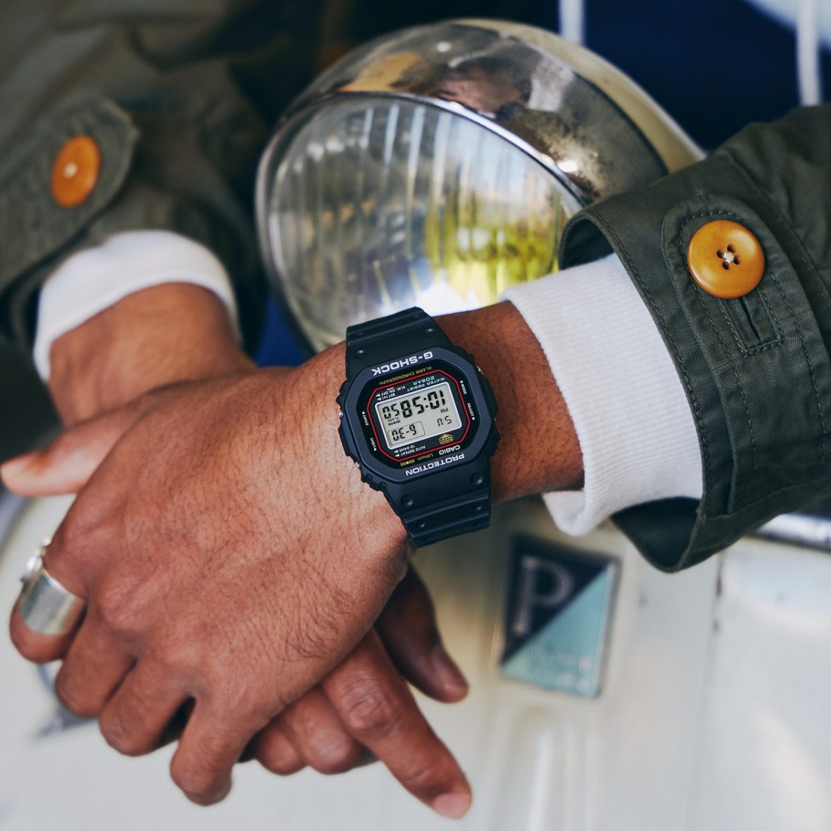 G-SHOCK DW-5000R-1A 手表 黑色 #13