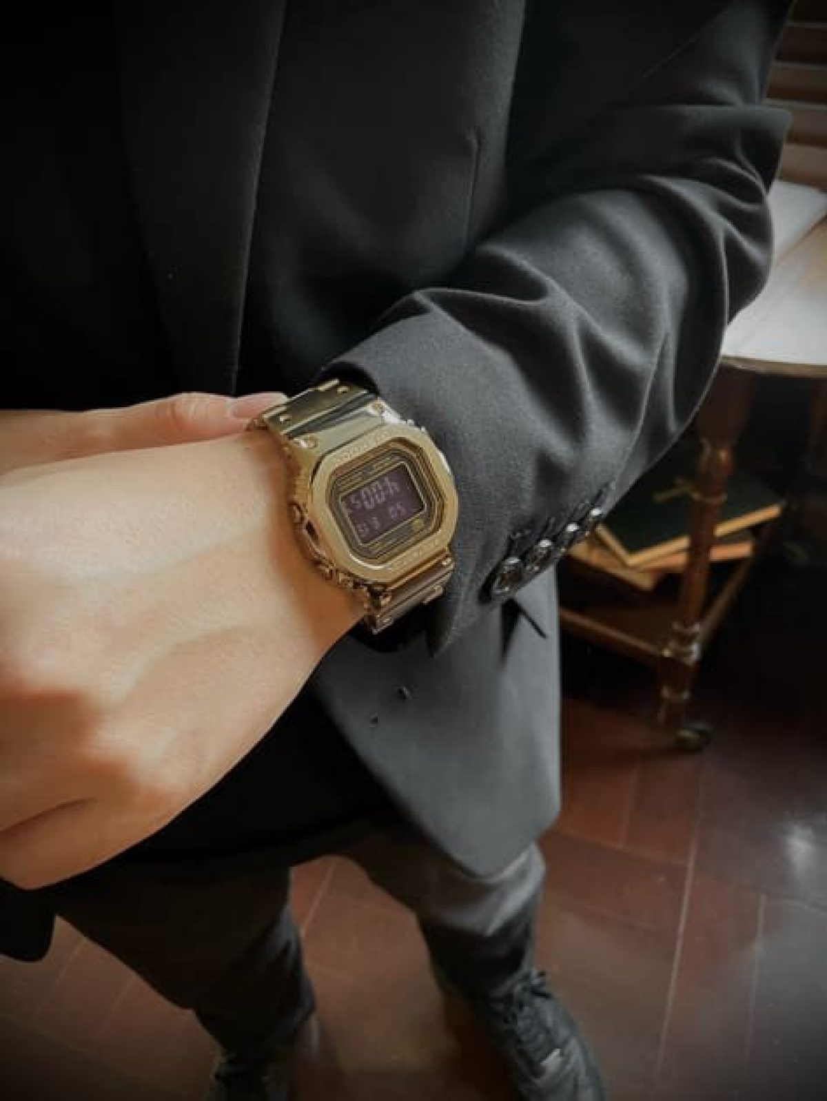 G-SHOCK GMW-B5000GD-9 手表 金色 #10